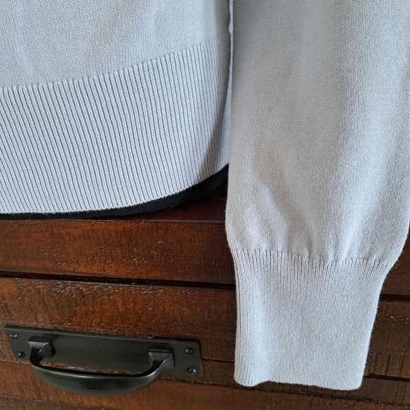 Calvin Klein Jeans V-Neck Sweater Women's Small Pale Blue Cotton Knit Top - Picture 7 of 13
